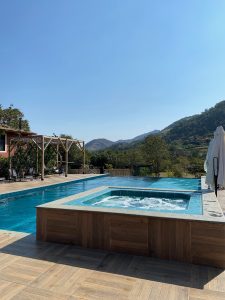 Na imagem temos a vista que você pode ter ao adquirir um fim de semana relaxante na Pousada LeAnge